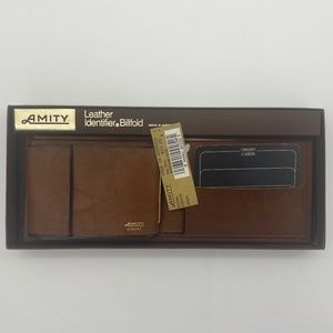 AMITY Leather Identifier Billfold ~ Brown